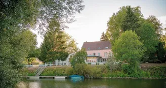 Hôtel Restaurant "L'Auberge du port" Hôtel Restaurant "L'Auberge du port"