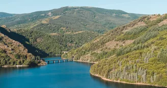 Lac de Villefort Lac de Villefort