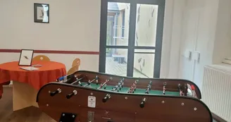 Salle de bar/billard avec accès wifi