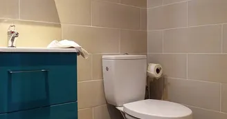 WC WC