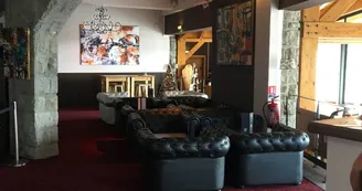 4 4