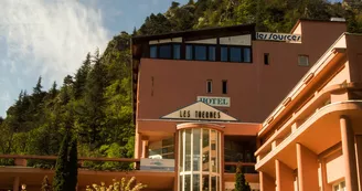 extérieur hôtel les sources extérieur hôtel les sources