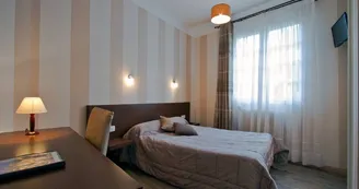 Hôtel le Bellevue 12
