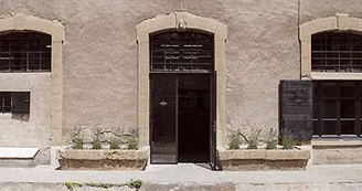 13LC000827_2_WEB.jpg