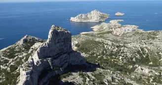 Vue du massif  de Marseilleveyre