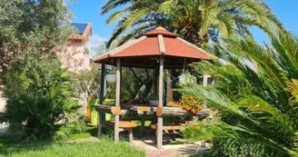 Résidence de Tourisme Appart'hôtel la Provence_Saint-Mitre-les-Remparts