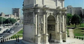 Arc de Triomphe Marseille.jpg Arc de Triomphe Marseille.jpg