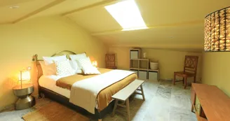 Les Ormes en Provence Chambre familiale la gariguette