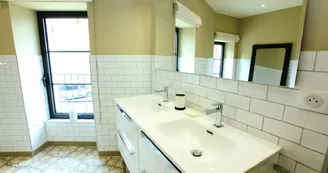 Les Ormes en Provence Salle de bain