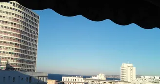 Chambre d'hôtes Mme Hini Marseille.jpg Chambre d'hôtes Mme Hini Marseille.jpg