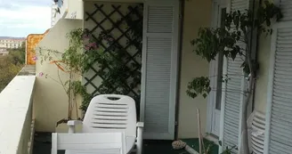 Chambre d'hôtes Mme Hini Marseille.D.jpg Chambre d'hôtes Mme Hini Marseille.D.jpg
