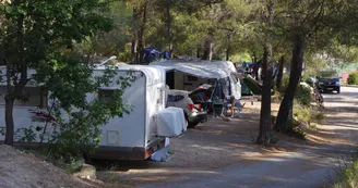 Camping le Cézanne - Montagne Sainte-Victoire Camping le Cézanne - Montagne Sainte-Victoire