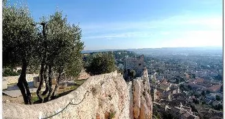 Le Rocher de Vitrolles Le Rocher de Vitrolles