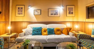 Photos_Hotel_Edmond_Rostand_Salon.jpg