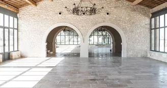 Salle de réception du Domaine du Mas de Rey Salle de réception du Domaine du Mas de Rey