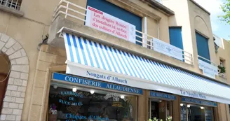 Au Moulin Bleu_Allauch Au Moulin Bleu_Allauch