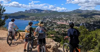 Vue sur Cassis Vue sur Cassis