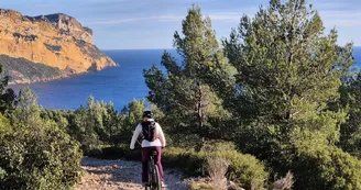 Descente vers les Calanques Descente vers les Calanques