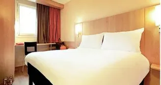 Hôtel Ibis Marseille Centre Gare Saint-Charlesjpg Hôtel Ibis Marseille Centre Gare Saint-Charlesjpg