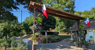 Camping de la Météorite - Rochechouart Camping de la Météorite - Rochechouart