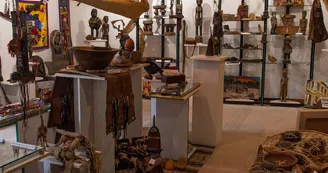 Cabinet de curiosités africaines Cabinet de curiosités africaines