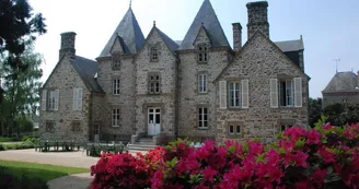 GÎTE ÉTAPE ET SÉJOUR - LE CHATEAU DU BOURG GÎTE ÉTAPE ET SÉJOUR - LE CHATEAU DU BOURG