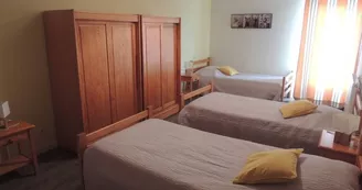 Domaine des Mille Oiseaux : Les Hirondelles Domaine des Mille Oiseaux : Les Hirondelles