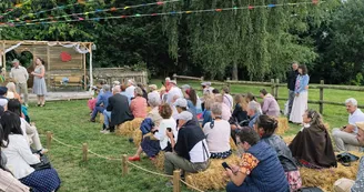 Cérémonie en plein air avec pergola rustique