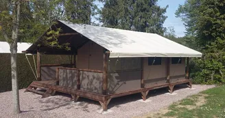 Lodges au Camping du Sans Souci à Fresnay-sur-Sarthe - extérieur Lodges au Camping du Sans Souci à Fresnay-sur-Sarthe - extérieur
