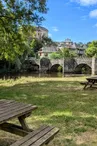 Vigeois - Table pique-nique Vieux Pont