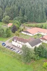 Vue aérienne du domaine sur 4 hectares.